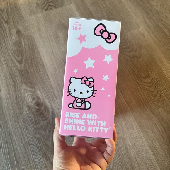 Hello Kitty Sunrise Alarm Clock - Picture 4 of 7